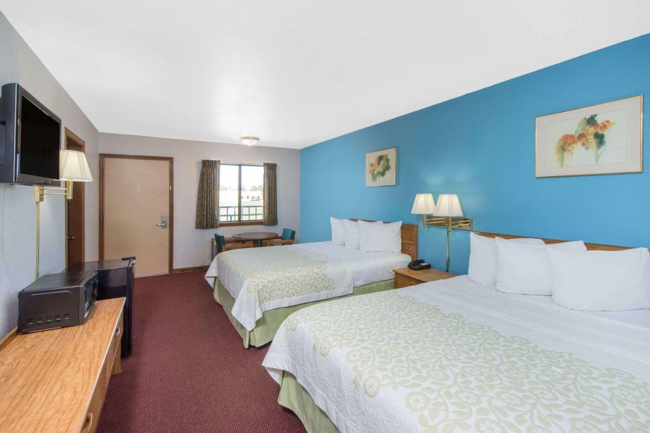 Days Inn By Wyndham Mountain Grove Exterior photo