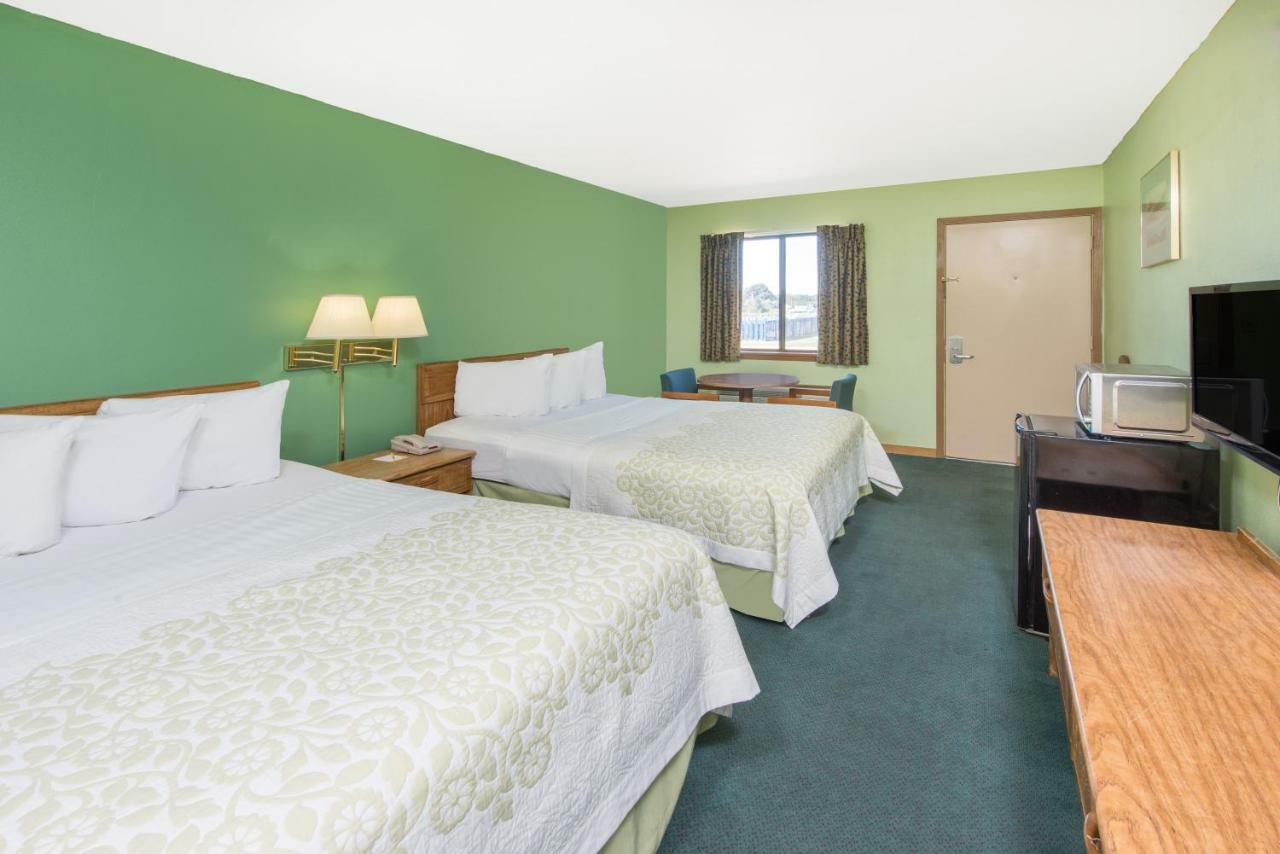 Days Inn By Wyndham Mountain Grove Exterior photo